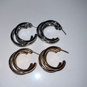 Set of two hoop earrings!!!